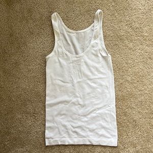Lululemon tank top size 4